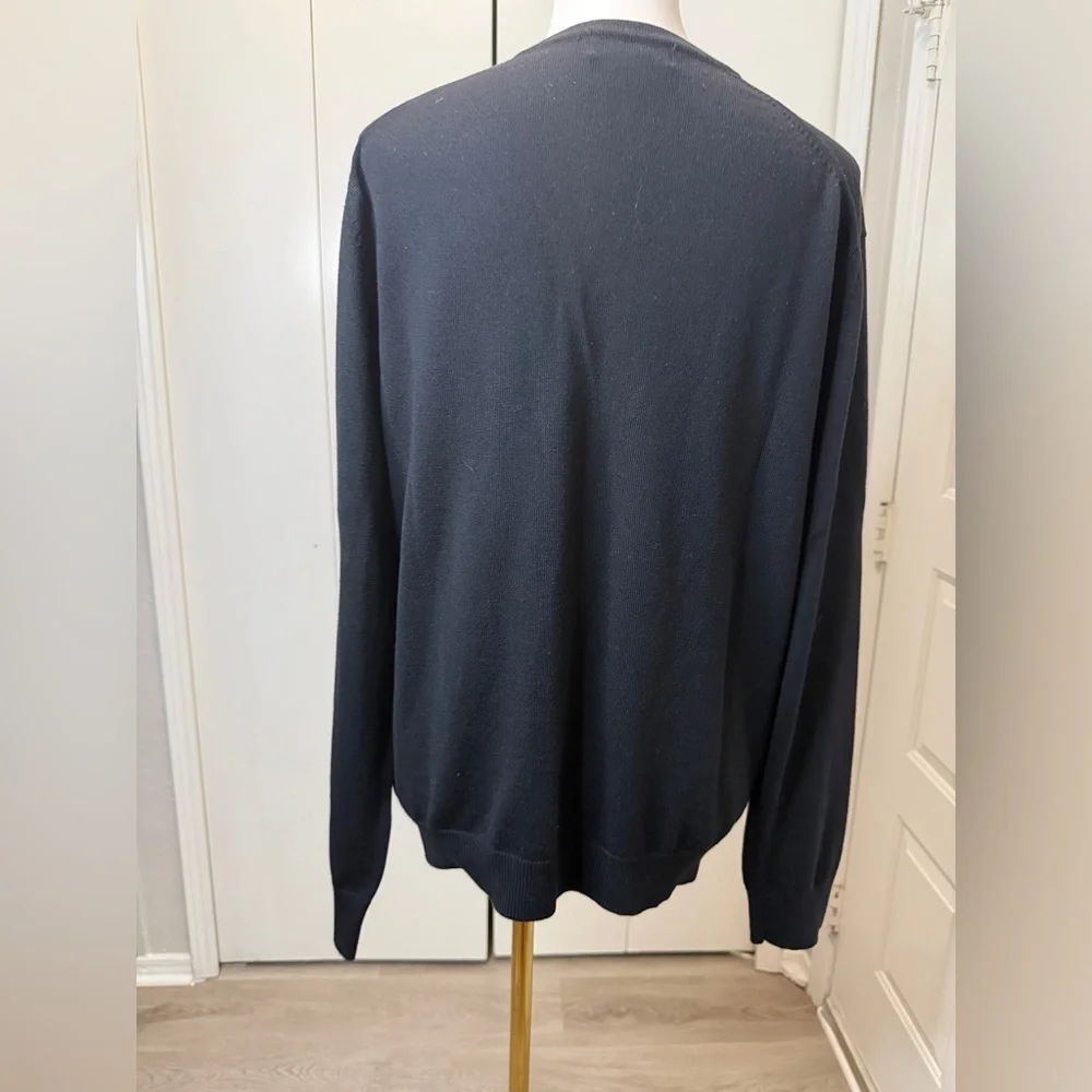 Banana Republic Men's Dark V-Neck Sweater